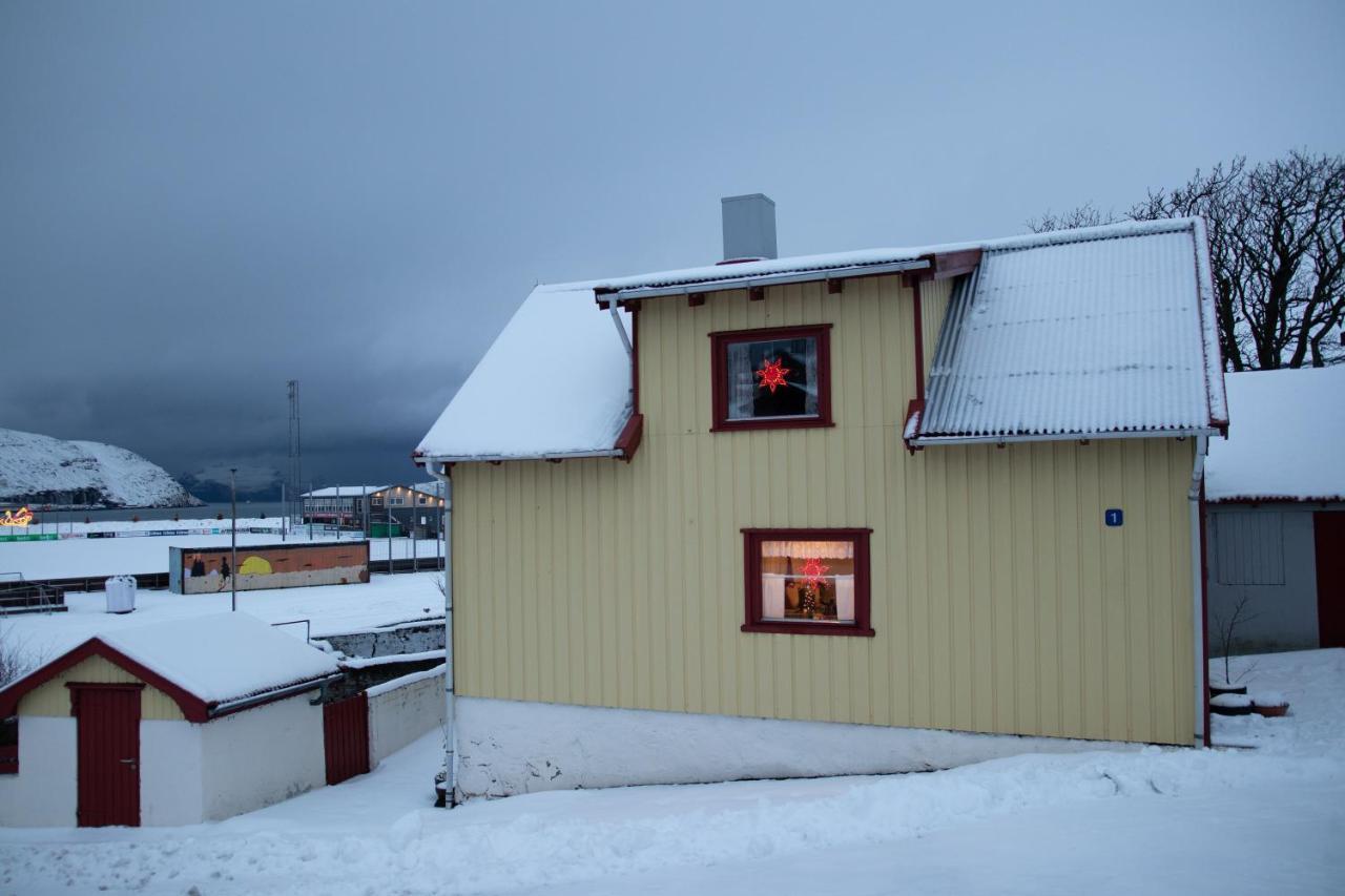 Cosy Old House Vagar Next To Mykines Villa Sorvagur Exterior photo